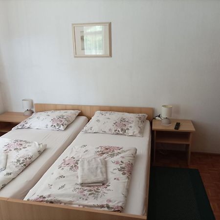 Privatzimmer Deutz Durnstein in der Steiermark Exterior foto